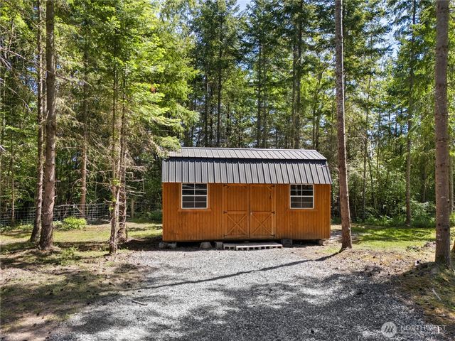 134 Lunderville Lane, Port Angeles, WA 98362