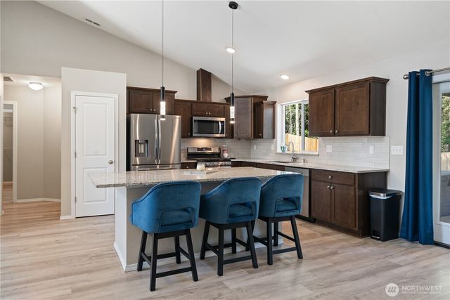 134 Lunderville Lane, Port Angeles, WA 98362