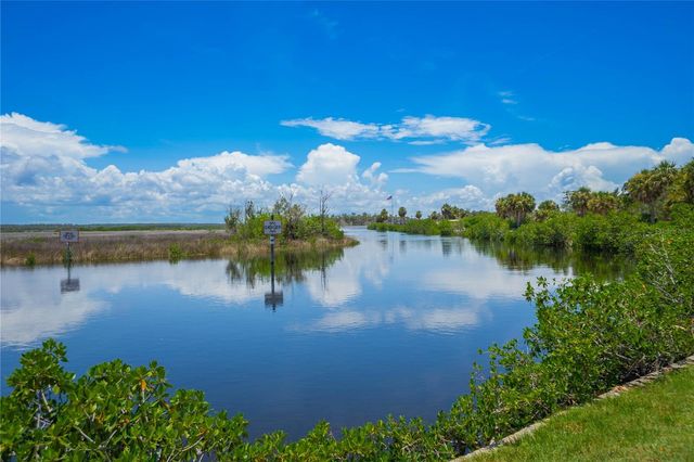 10446 SCENIC LAKE DRIVE, Weeki Wachee, FL 34613