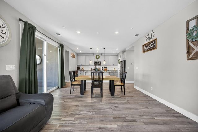 8247 Blue Coral Ave, Elk Grove, CA 95757