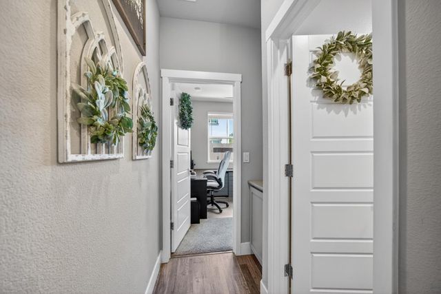 8247 Blue Coral Ave, Elk Grove, CA 95757