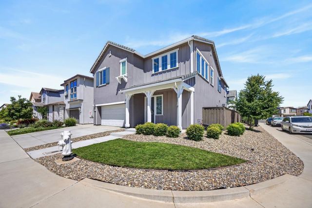 8247 Blue Coral Ave, Elk Grove, CA 95757