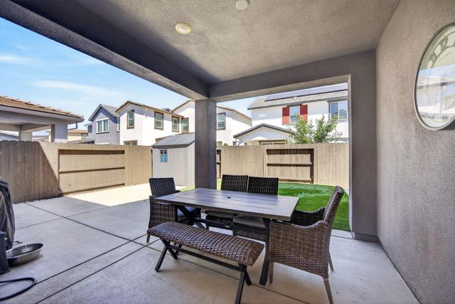 8247 Blue Coral Ave, Elk Grove, CA 95757