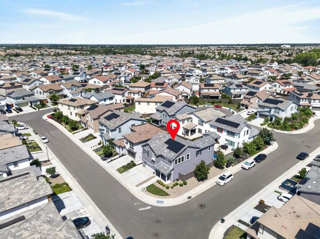 8247 Blue Coral Ave, Elk Grove, CA 95757