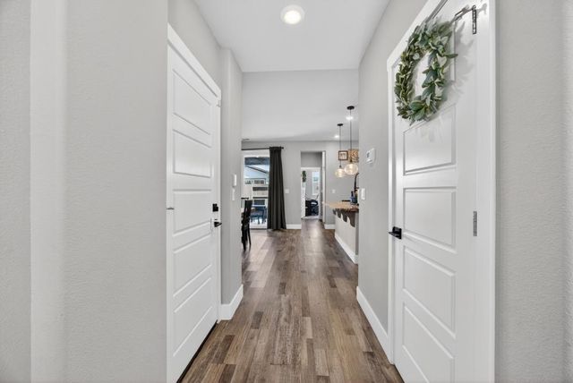8247 Blue Coral Ave, Elk Grove, CA 95757