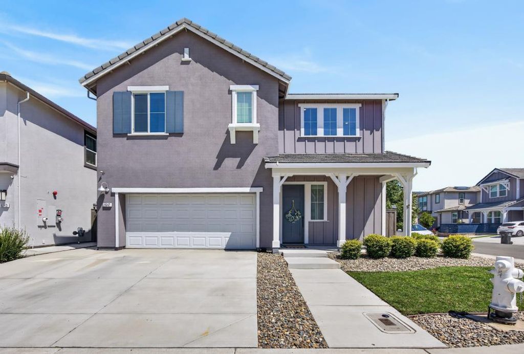 8247 Blue Coral Ave, Elk Grove, CA 95757