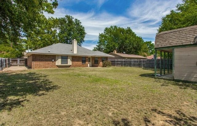 313 Oakwood Circle, Shady Shores, TX 76208