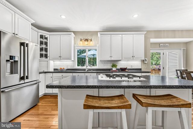 836 ATKINSON CIR, Hillsborough, NJ 08844