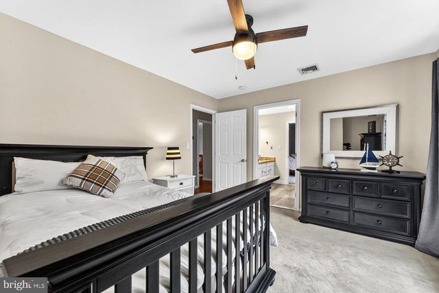 836 ATKINSON CIR, Hillsborough, NJ 08844