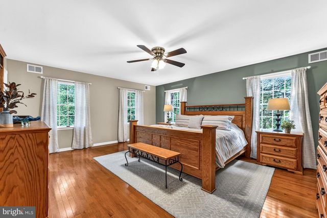 836 ATKINSON CIR, Hillsborough, NJ 08844
