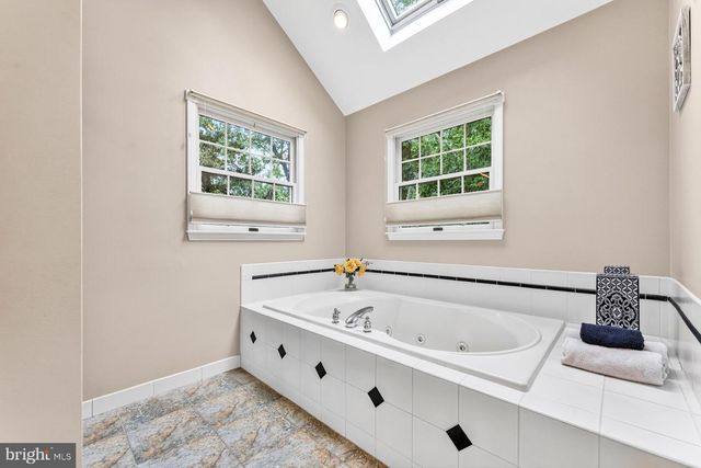 836 ATKINSON CIR, Hillsborough, NJ 08844