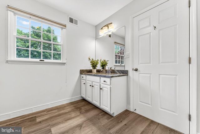 836 ATKINSON CIR, Hillsborough, NJ 08844