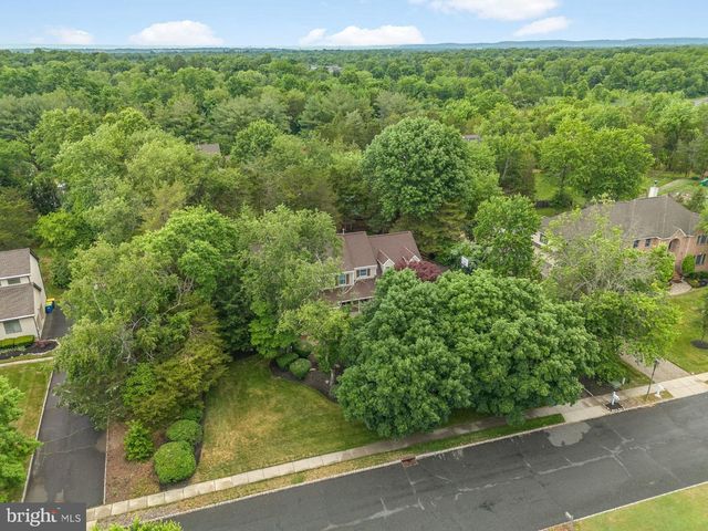 836 ATKINSON CIR, Hillsborough, NJ 08844