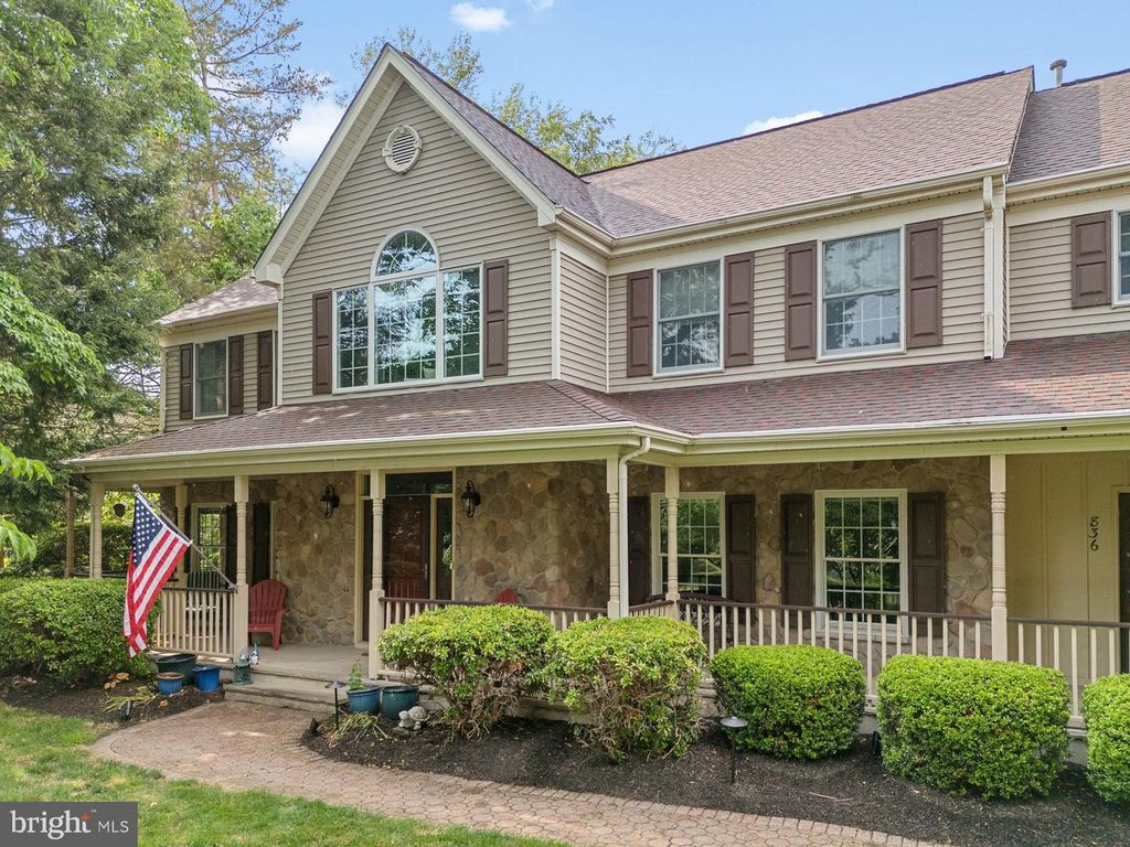 836 ATKINSON CIR, Hillsborough, NJ 08844