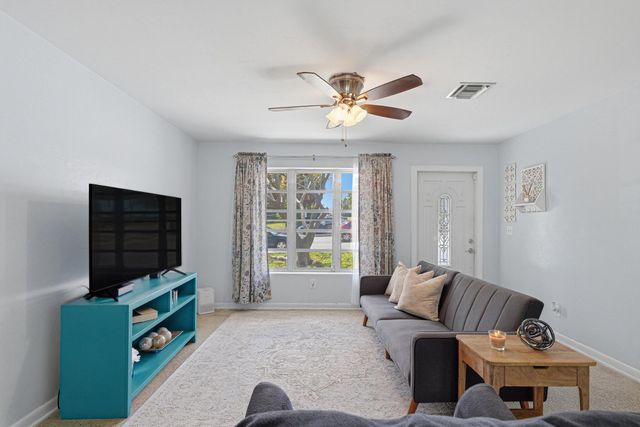 528 N A Street, Lake Worth Beach, FL 33460