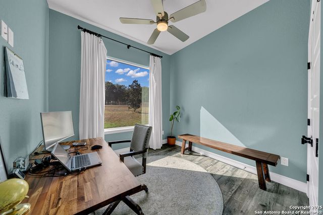 113 N TRANQUILITY, La Vernia, TX 78121