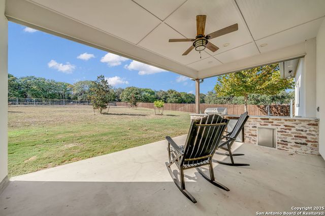 113 N TRANQUILITY, La Vernia, TX 78121