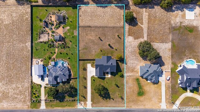 113 N TRANQUILITY, La Vernia, TX 78121