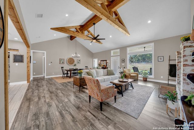 113 N TRANQUILITY, La Vernia, TX 78121
