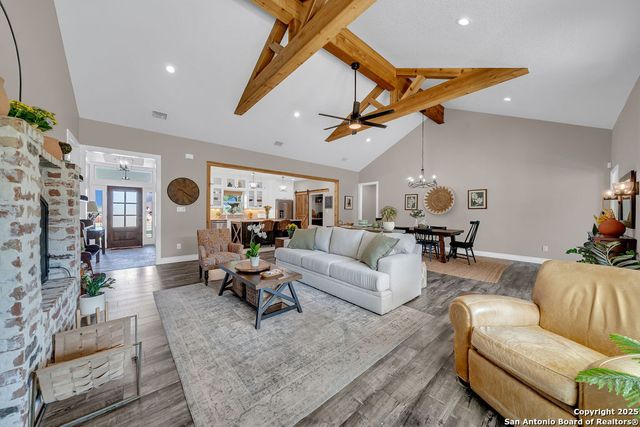 113 N TRANQUILITY, La Vernia, TX 78121