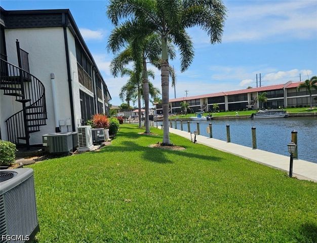 4722 SE 1st PL 5, Cape Coral, FL 33904
