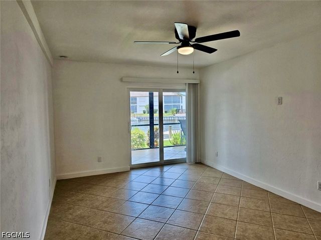 4722 SE 1st PL 5, Cape Coral, FL 33904