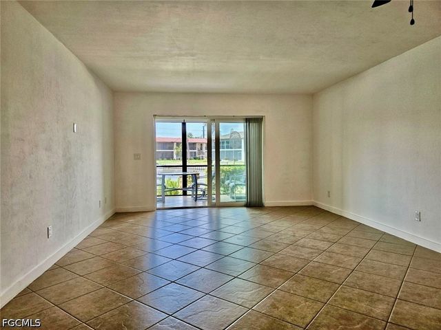 4722 SE 1st PL 5, Cape Coral, FL 33904