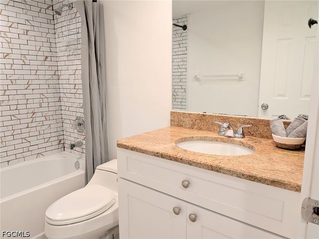 4722 SE 1st PL 5, Cape Coral, FL 33904