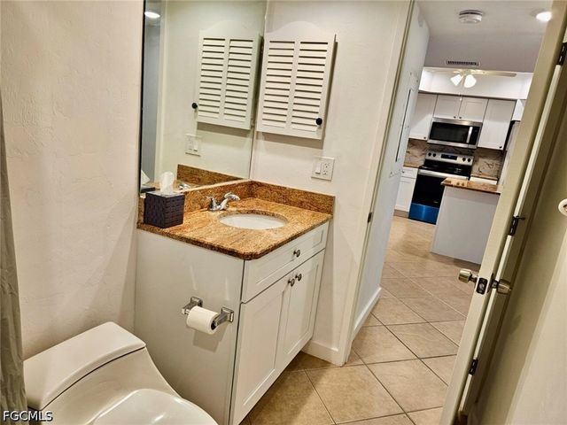 4722 SE 1st PL 5, Cape Coral, FL 33904