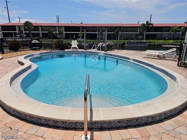 4722 SE 1st PL 5, Cape Coral, FL 33904
