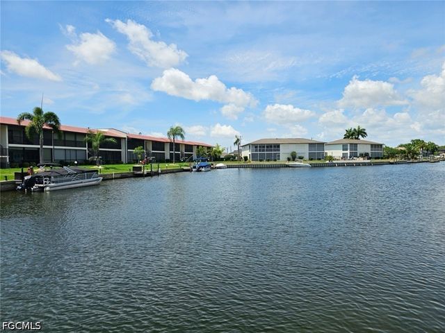 4722 SE 1st PL 5, Cape Coral, FL 33904