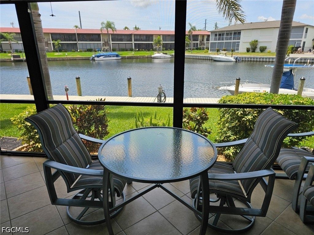 4722 SE 1st PL 5, Cape Coral, FL 33904