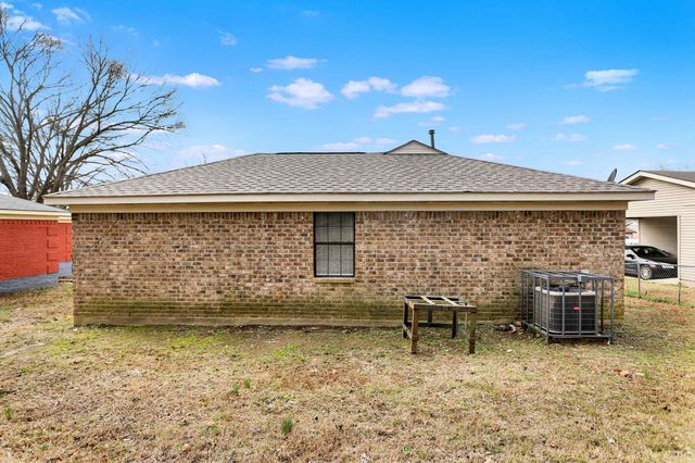 5328 CLINCHPORT CIR, Memphis, TN 38127