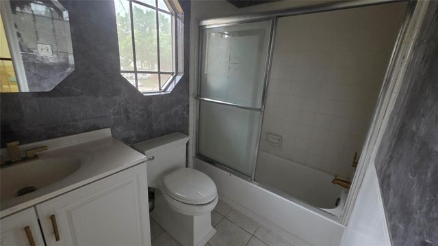 15207 Pebble Lake Drive, Houston, TX 77095