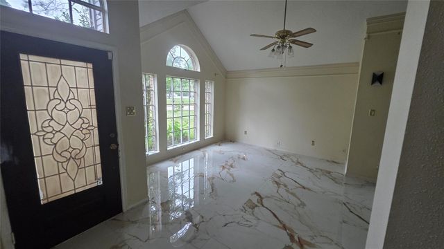 15207 Pebble Lake Drive, Houston, TX 77095