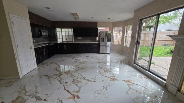 15207 Pebble Lake Drive, Houston, TX 77095