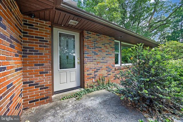 50 HILL LN, Mohnton, PA 19540