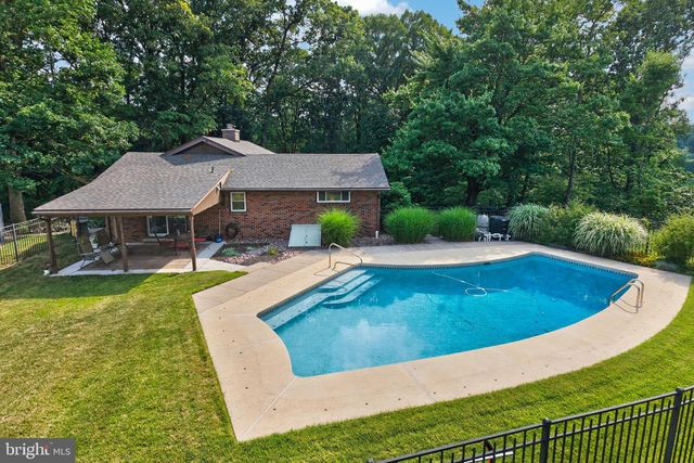 50 HILL LN, Mohnton, PA 19540