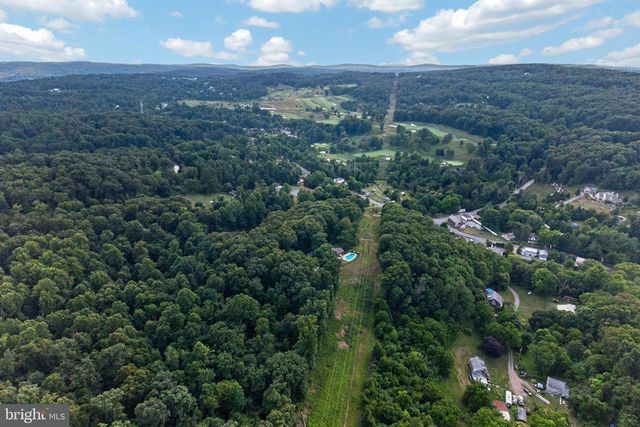 50 HILL LN, Mohnton, PA 19540