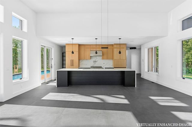 8 Hilo Drive, Shelter Island, NY 11964