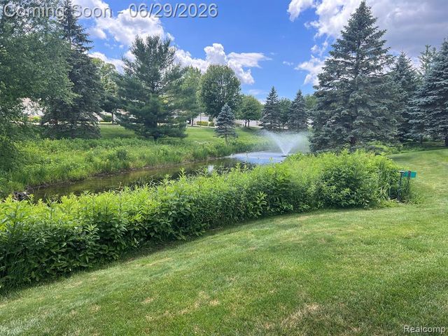 1701 N Crystal Cove Drive 47, Haslett, MI 48840