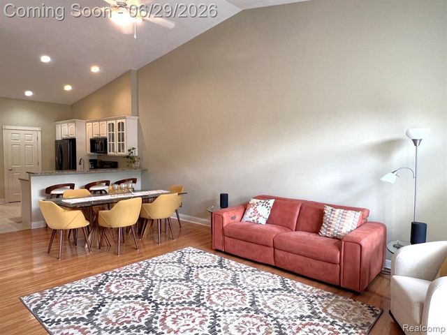 1701 N Crystal Cove Drive 47, Haslett, MI 48840