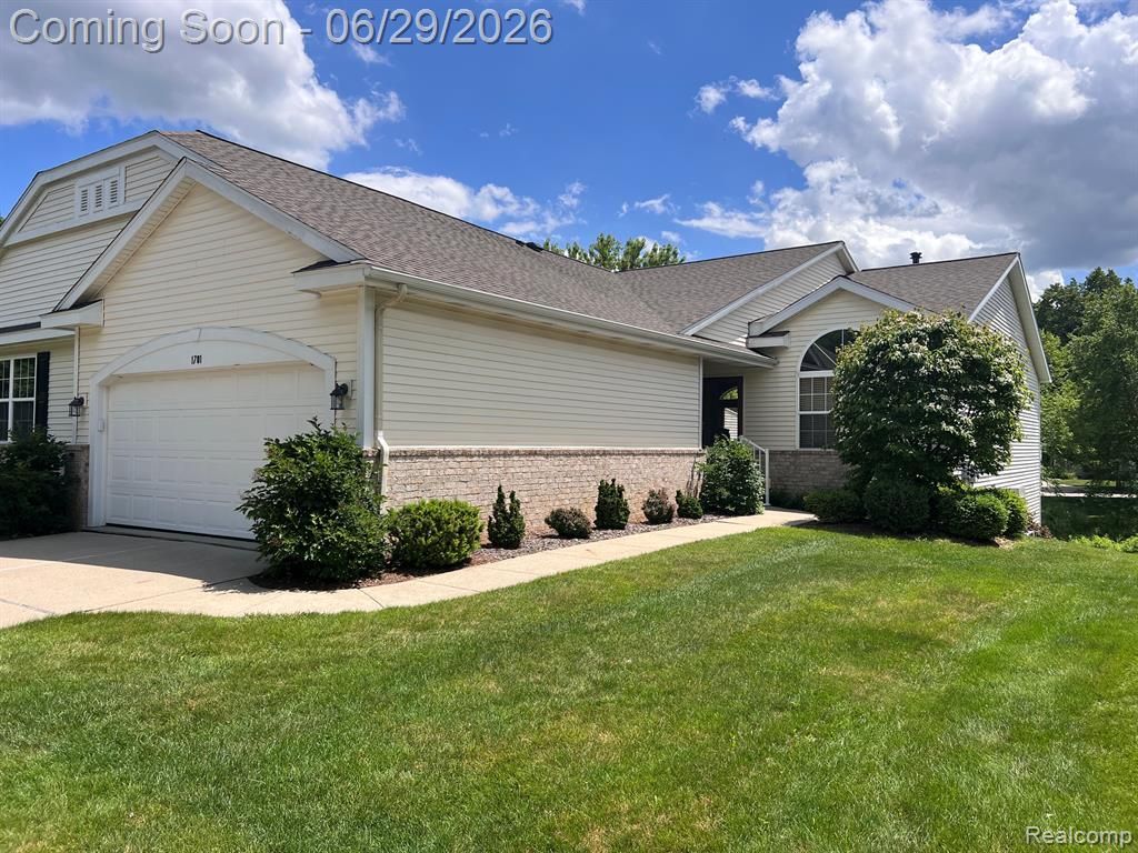 1701 N Crystal Cove Drive 47, Haslett, MI 48840