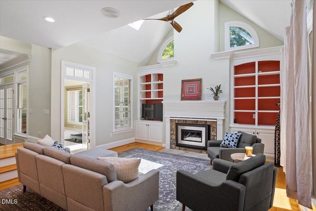 105 Arcadia Lane, Chapel Hill, NC 27514
