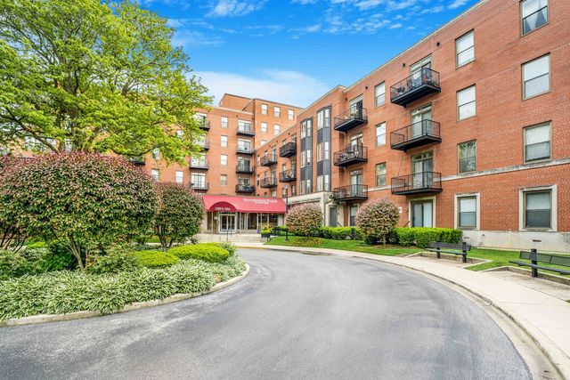 5200 S Ellis Avenue 318, Chicago, IL 60615