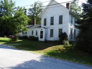 571 Center Road, Hillsborough, NH 03244