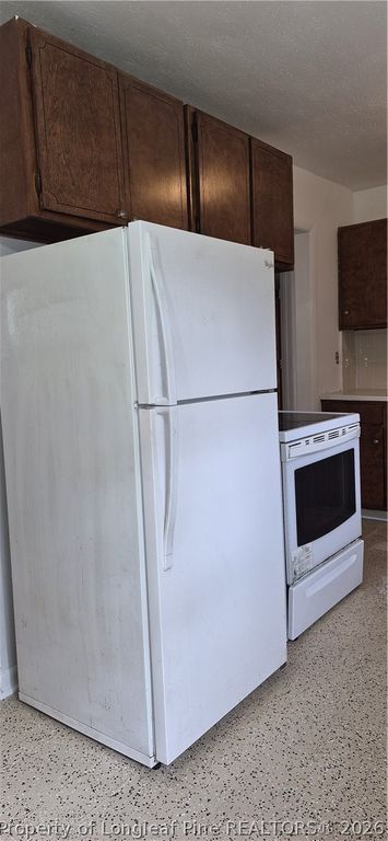 909 Rochester Drive, Fayetteville, NC 28305 — photo 10