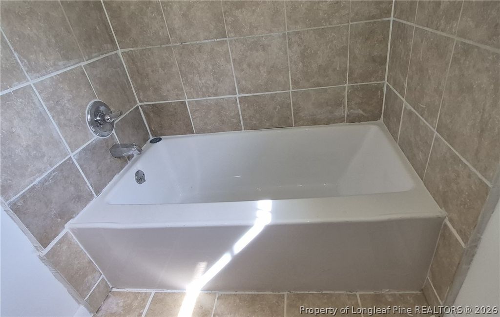 909 Rochester Drive, Fayetteville, NC 28305 — photo 14