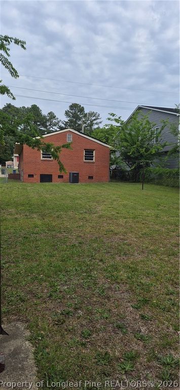 909 Rochester Drive, Fayetteville, NC 28305 — photo 16