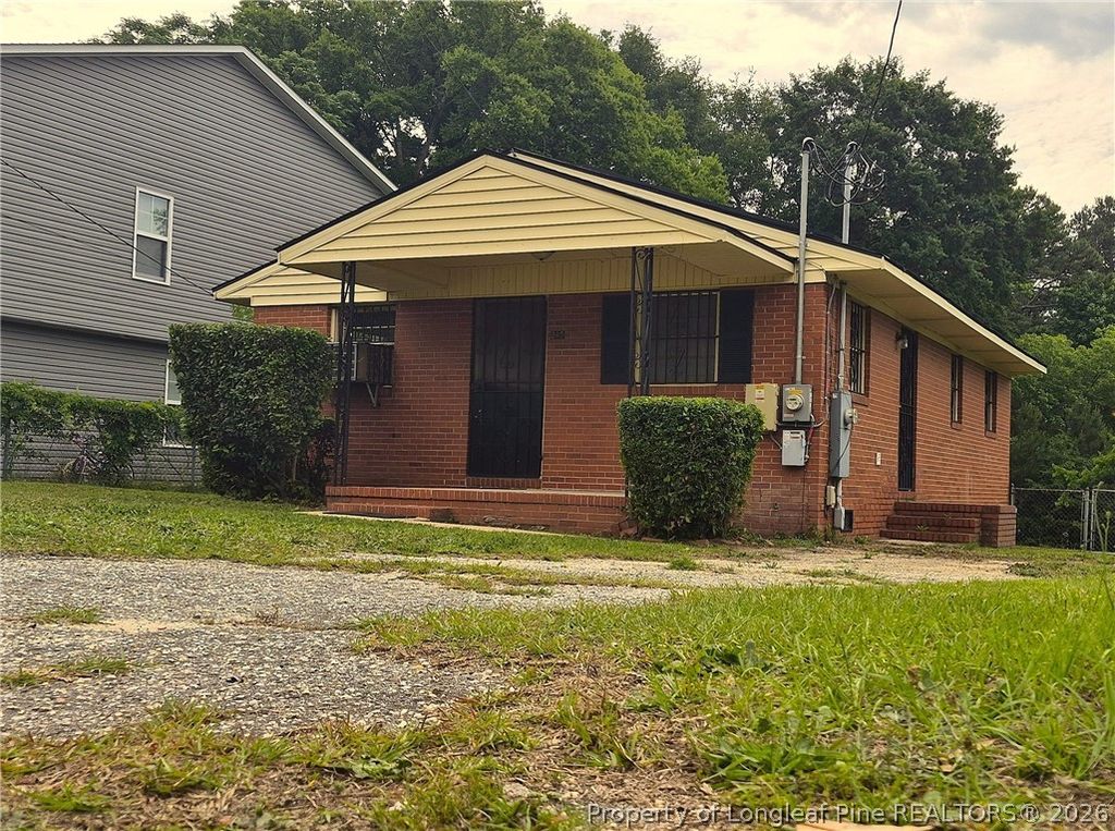 909 Rochester Drive, Fayetteville, NC 28305 — photo 2